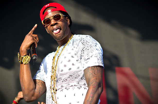 2 Chainz In Police Standoff. Bus Towed, Weapons Found